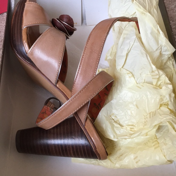 Fossil Fauna Floral HH sandal - Picture 2 of 3